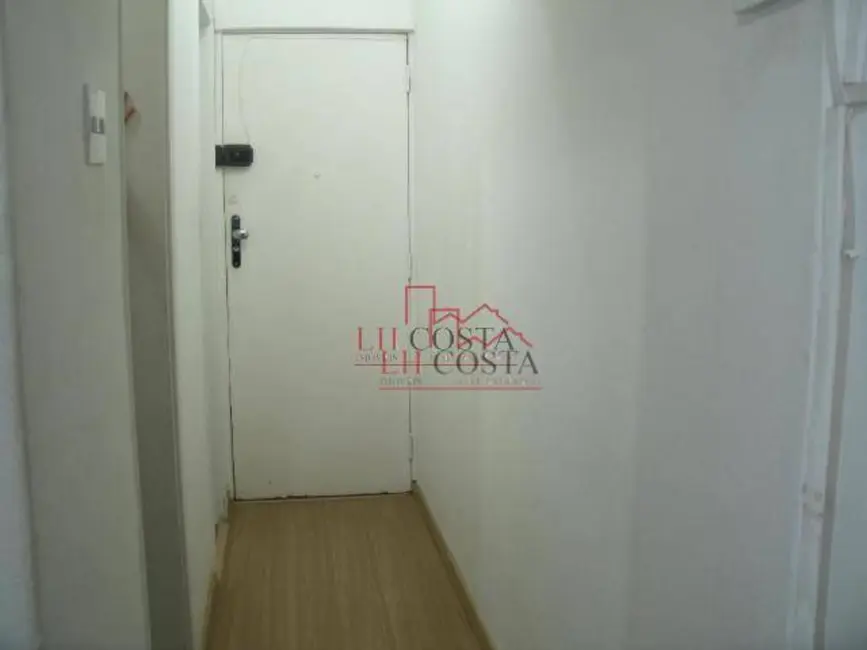 Sala Comercial à venda, 34m2 em Centro, Niteroi - RJ - imagem 3 Foto 3 de Sala Comercial à venda, 34m2 em Centro, Niteroi - RJ