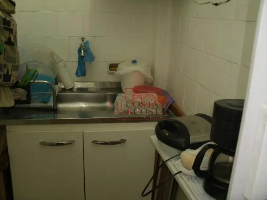 Sala Comercial à venda, 34m2 em Centro, Niteroi - RJ - imagem 4 Foto 4 de Sala Comercial à venda, 34m2 em Centro, Niteroi - RJ