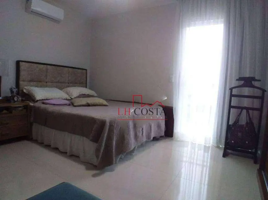 Foto 7 de Casa com 4 quartos à venda, 270m2 em Maravista, Niteroi - RJ