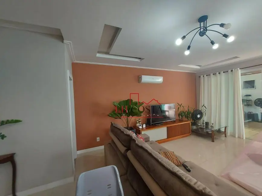 Casa de Condomínio com 6 quartos à venda, 350m2 em Maria Paula, Niteroi - RJ - imagem 3 Foto 3 de Casa de Condomínio com 6 quartos à venda, 350m2 em Maria Paula, Niteroi - RJ