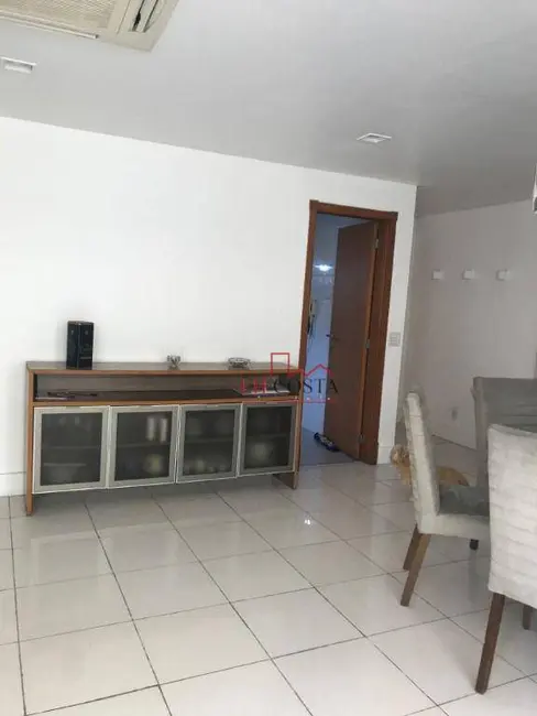 Apartamento com 4 quartos à venda, 160m2 em Icaraí, Niteroi - RJ - imagem 5 Foto 5 de Apartamento com 4 quartos à venda, 160m2 em Icaraí, Niteroi - RJ