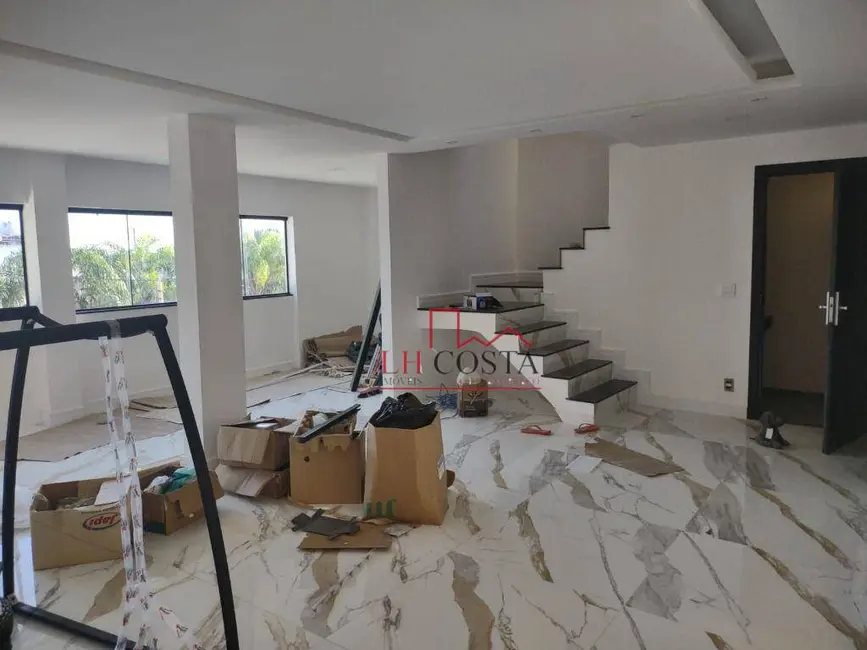 Foto 2 de Casa de Condomínio com 3 quartos à venda, 480m2 em Itaipu, Niteroi - RJ