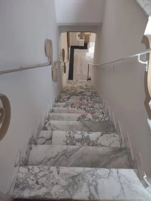 Casa com 4 quartos à venda, 814m2 em Santa Rosa, Niteroi - RJ - imagem 8 Foto 8 de Casa com 4 quartos à venda, 814m2 em Santa Rosa, Niteroi - RJ