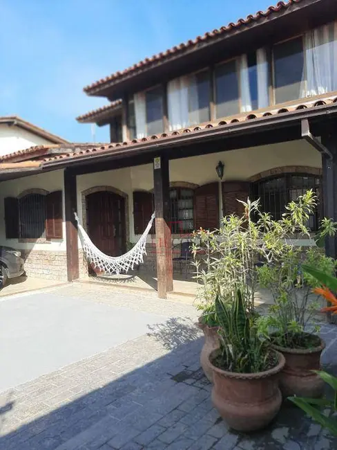 Foto 6 de Casa com 6 quartos à venda, 360m2 em Piratininga, Niteroi - RJ