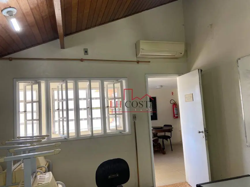 Sala Comercial para alugar, 24m2 em São Domingos, Niteroi - RJ - imagem 5 Foto 5 de Sala Comercial para alugar, 24m2 em São Domingos, Niteroi - RJ