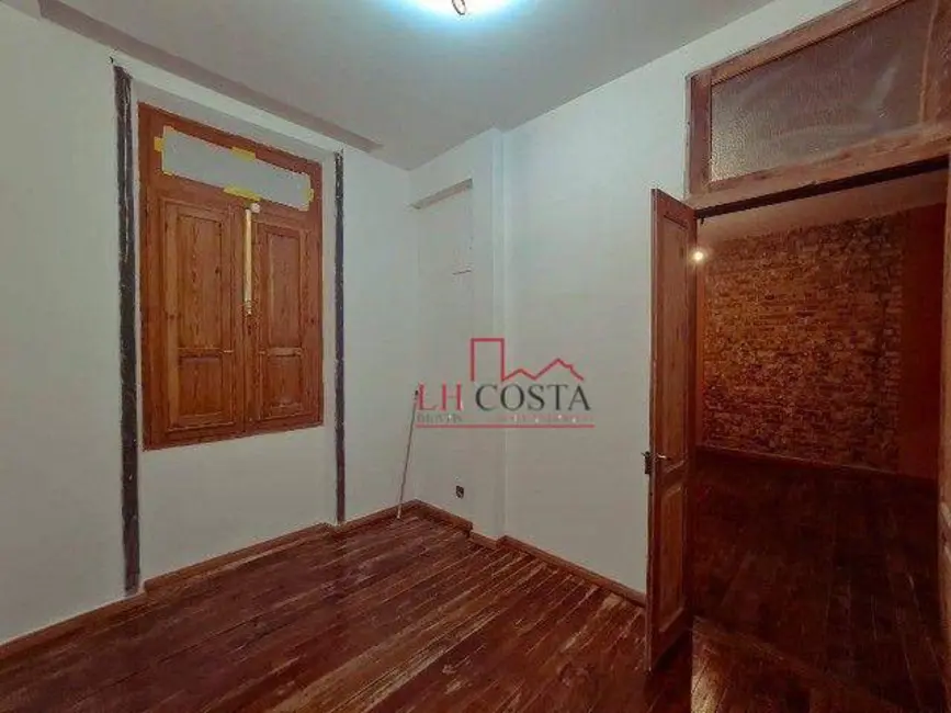 Casa com 4 quartos à venda, 240m2 em Ingá, Niteroi - RJ - imagem 8 Foto 8 de Casa com 4 quartos à venda, 240m2 em Ingá, Niteroi - RJ