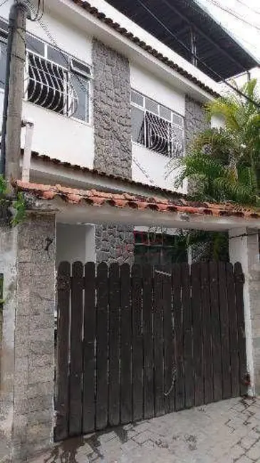 Foto 1 de Casa com 5 quartos à venda, 200m2 em Barro Vermelho, Sao Goncalo - RJ