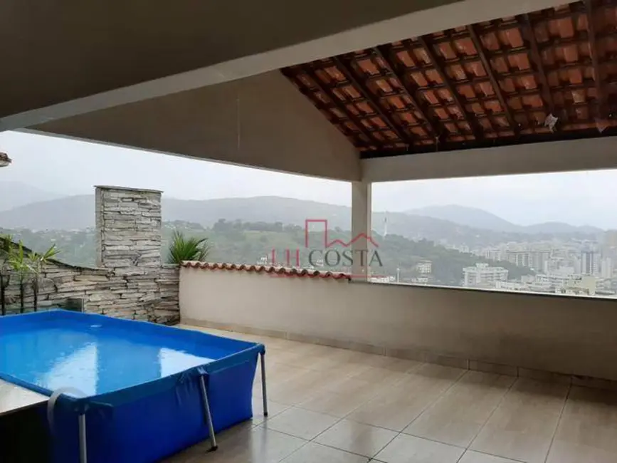 Foto 2 de Casa com 3 quartos à venda, 212m2 em Santa Rosa, Niteroi - RJ