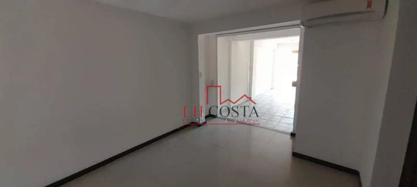 Foto 6 de Casa com 6 quartos à venda, 580m2 em Araçatiba, Marica - RJ