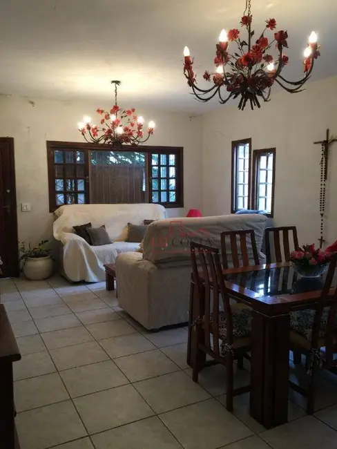 Foto 9 de Casa com 4 quartos à venda, 360m2 em Piratininga, Niteroi - RJ