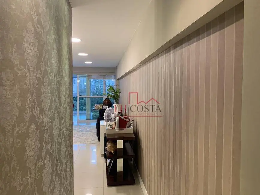 Foto 2 de Apartamento com 4 quartos à venda, 140m2 em Icaraí, Niteroi - RJ