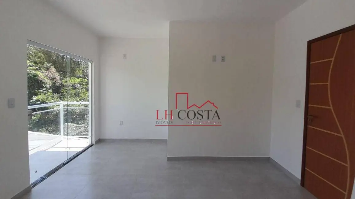 Casa com 2 quartos à venda, 340m2 em Maria Paula, Sao Goncalo - RJ - imagem 8 Foto 8 de Casa com 2 quartos à venda, 340m2 em Maria Paula, Sao Goncalo - RJ