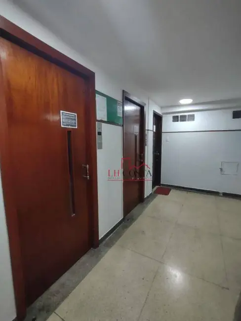 Kitnet com 1 quarto à venda, 30m2 em Centro, Niteroi - RJ - imagem 3 Foto 3 de Kitnet com 1 quarto à venda, 30m2 em Centro, Niteroi - RJ