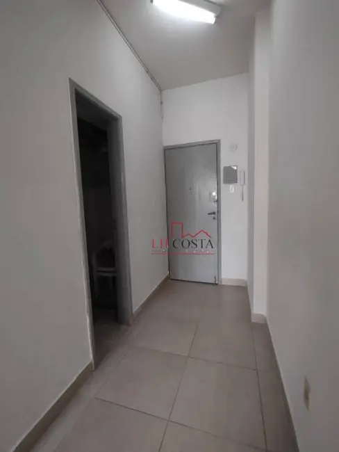 Kitnet com 1 quarto à venda, 30m2 em Centro, Niteroi - RJ - imagem 7 Foto 7 de Kitnet com 1 quarto à venda, 30m2 em Centro, Niteroi - RJ
