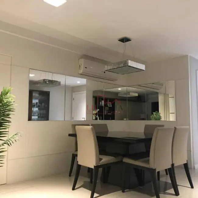 Foto 3 de Apartamento com 4 quartos à venda, 150m2 em Icaraí, Niteroi - RJ