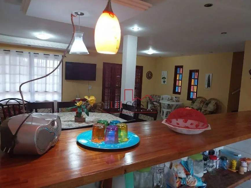 Foto 9 de Casa com 3 quartos à venda, 360m2 em Marica - RJ