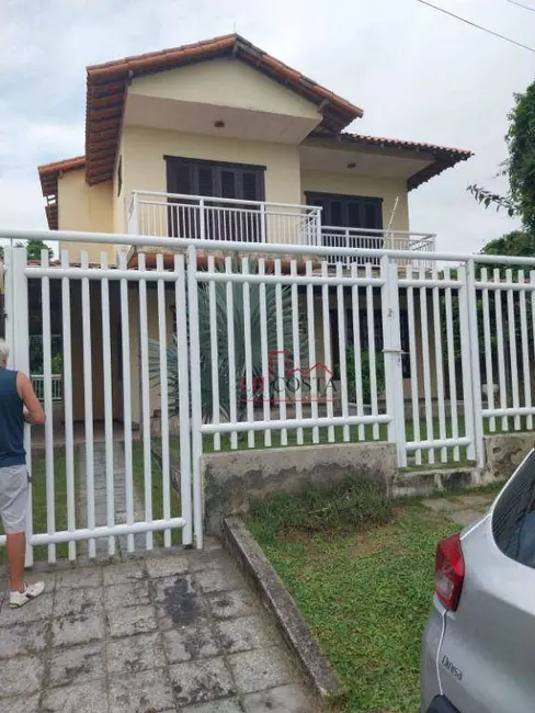 Foto 1 de Casa com 3 quartos à venda, 360m2 em Marica - RJ