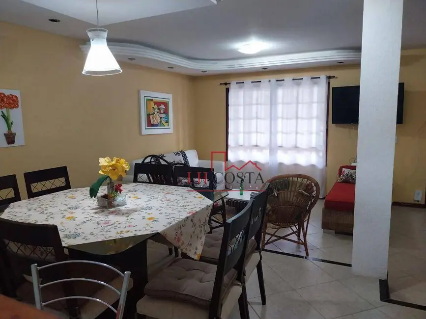 Foto 6 de Casa com 3 quartos à venda, 360m2 em Marica - RJ