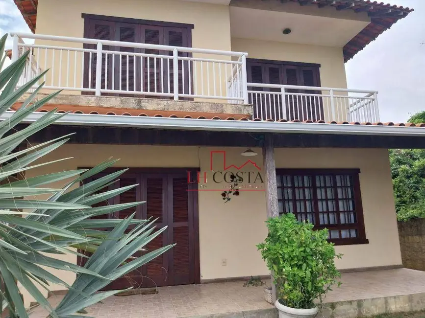 Foto 2 de Casa com 3 quartos à venda, 360m2 em Marica - RJ