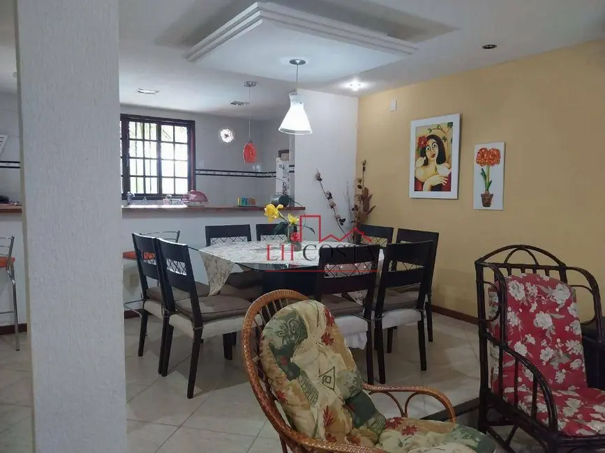 Foto 5 de Casa com 3 quartos à venda, 360m2 em Marica - RJ