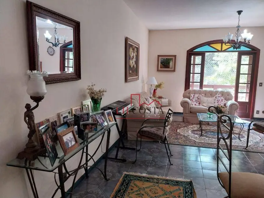 Foto 7 de Casa com 3 quartos à venda, 360m2 em Mata Paca, Niteroi - RJ