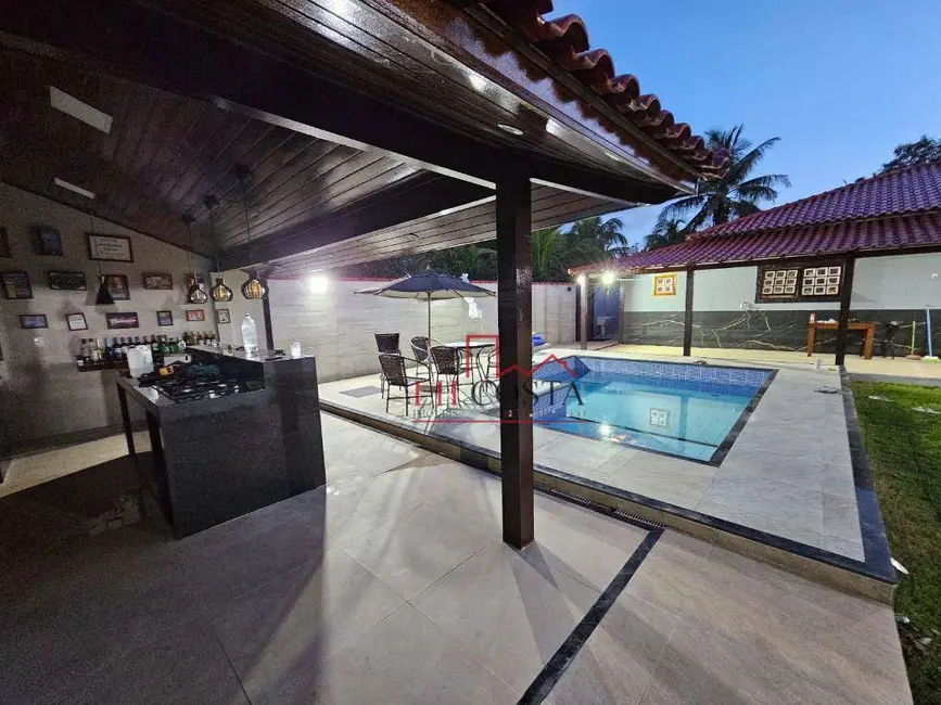 Foto 3 de Casa com 3 quartos à venda, 600m2 em Jardim Atlântico Oeste (Itaipuaçu), Marica - RJ