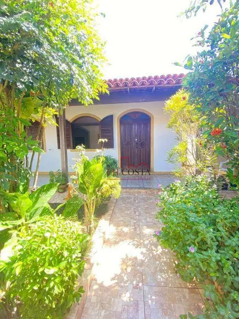 Foto 2 de Casa com 3 quartos à venda, 360m2 em Piratininga, Niteroi - RJ