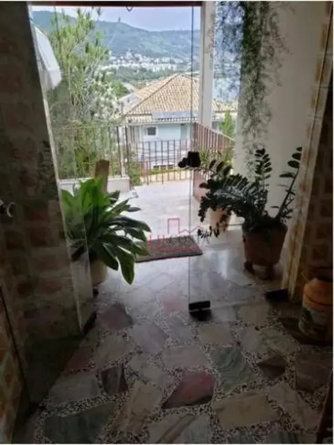 Casa com 4 quartos à venda, 485m2 em São Francisco, Niteroi - RJ - imagem 9 Foto 9 de Casa com 4 quartos à venda, 485m2 em São Francisco, Niteroi - RJ