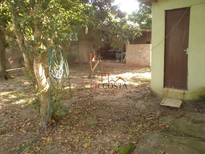 Foto 8 de Casa com 2 quartos à venda, 960m2 em Marica - RJ