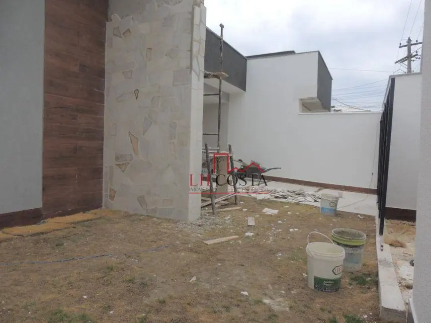 Foto 4 de Casa com 3 quartos à venda, 360m2 em Praia de Itaipuaçu (Itaipuaçu), Marica - RJ