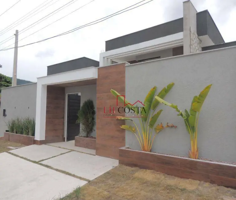 Foto 1 de Casa com 3 quartos à venda, 360m2 em Praia de Itaipuaçu (Itaipuaçu), Marica - RJ