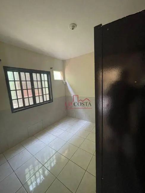Foto 4 de Casa com 4 quartos à venda, 200m2 em Marica - RJ