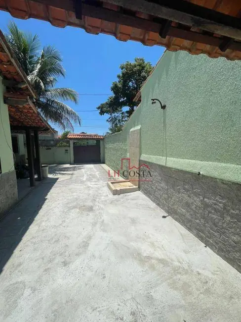 Foto 2 de Casa com 4 quartos à venda, 200m2 em Marica - RJ
