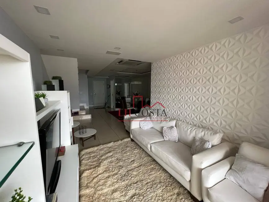Cobertura com 4 quartos à venda, 300m2 em Icaraí, Niteroi - RJ - imagem 3 Foto 3 de Cobertura com 4 quartos à venda, 300m2 em Icaraí, Niteroi - RJ