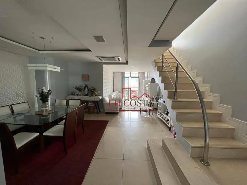 Foto 1 de Cobertura com 4 quartos à venda e para alugar, 300m2 em Icaraí, Niteroi - RJ