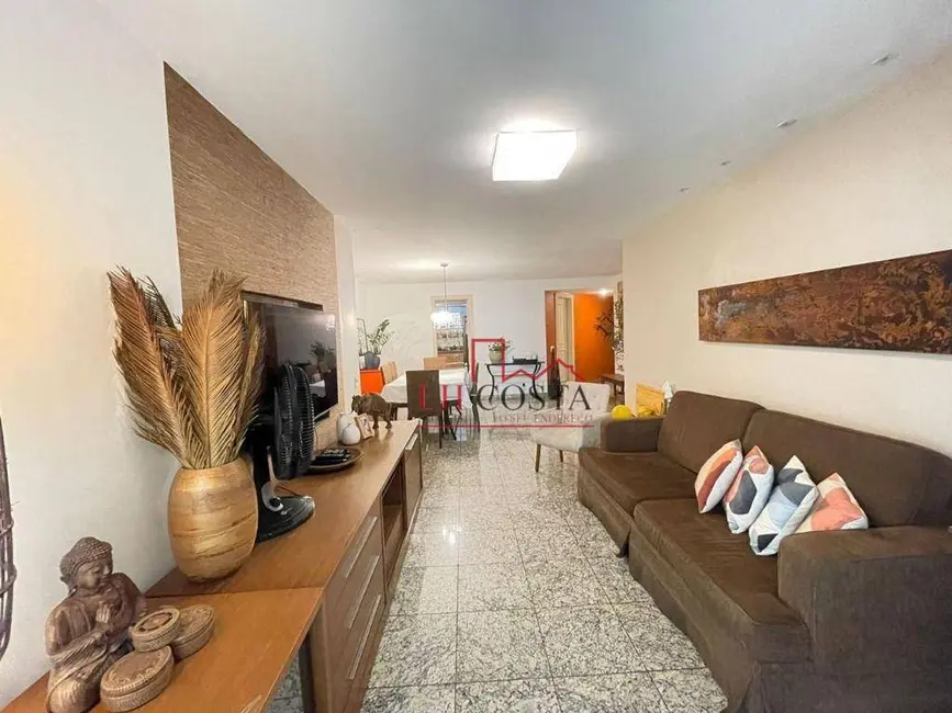 Apartamento com 4 quartos à venda, 143m2 em Icaraí, Niteroi - RJ - imagem 3 Foto 3 de Apartamento com 4 quartos à venda, 143m2 em Icaraí, Niteroi - RJ