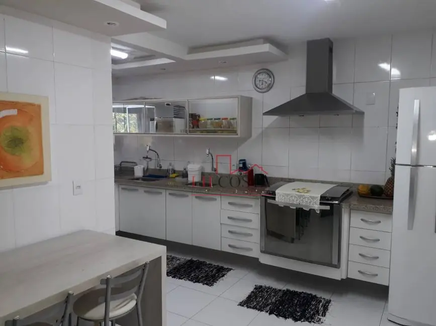 Foto 9 de Casa com 5 quartos à venda, 200m2 em Camboinhas, Niteroi - RJ