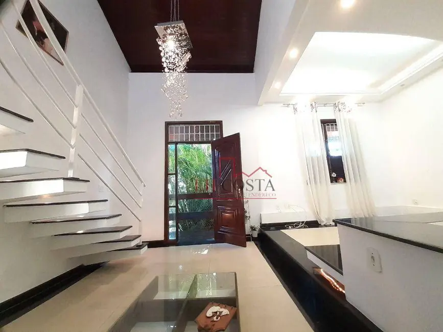 Casa de Condomínio com 5 quartos à venda, 490m2 em Vila Progresso, Niteroi - RJ - imagem 1 Foto 1 de Casa de Condomínio com 5 quartos à venda, 490m2 em Vila Progresso, Niteroi - RJ