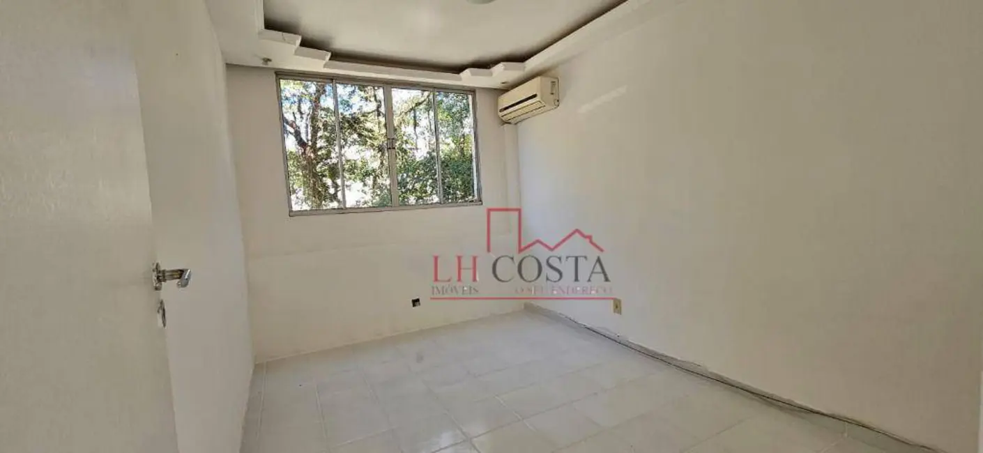 Foto 4 de Apartamento com 2 quartos à venda, 65m2 em Maria Paula, Niteroi - RJ