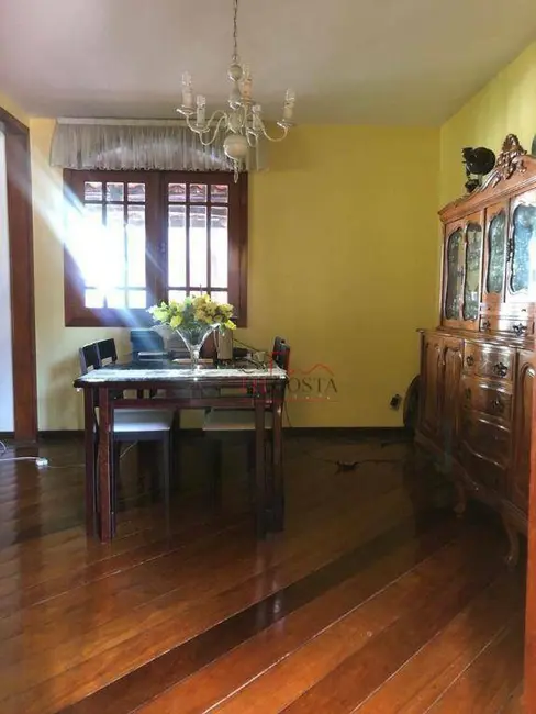 Foto 4 de Casa com 5 quartos à venda, 510m2 em Centro, Sao Goncalo - RJ