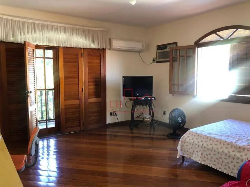 Foto 7 de Casa com 5 quartos à venda, 510m2 em Centro, Sao Goncalo - RJ