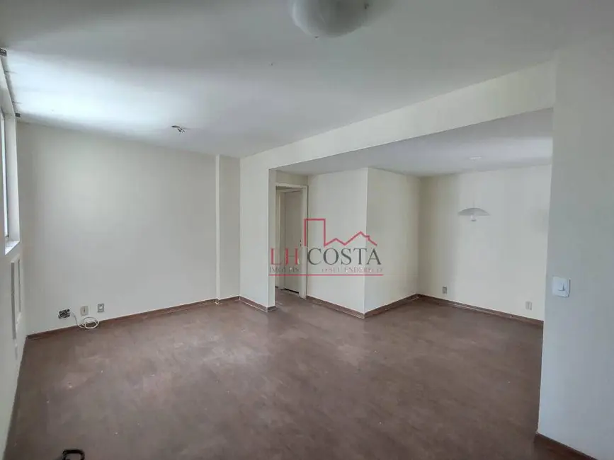 Foto 2 de Apartamento com 2 quartos à venda, 65m2 em Icaraí, Niteroi - RJ