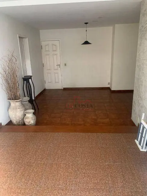 Apartamento com 2 quartos à venda, 100m2 em Icaraí, Niteroi - RJ - imagem 2 Foto 2 de Apartamento com 2 quartos à venda, 100m2 em Icaraí, Niteroi - RJ