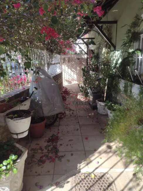 Foto 3 de Casa com 3 quartos à venda, 220m2 em Niteroi - RJ