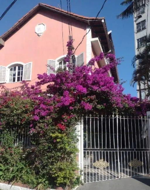 Foto 1 de Casa com 3 quartos à venda, 220m2 em Niteroi - RJ