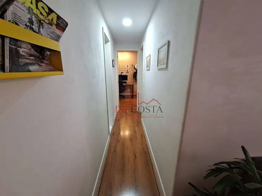 Apartamento com 2 quartos à venda, 72m2 em Icaraí, Niteroi - RJ - imagem 4 Foto 4 de Apartamento com 2 quartos à venda, 72m2 em Icaraí, Niteroi - RJ