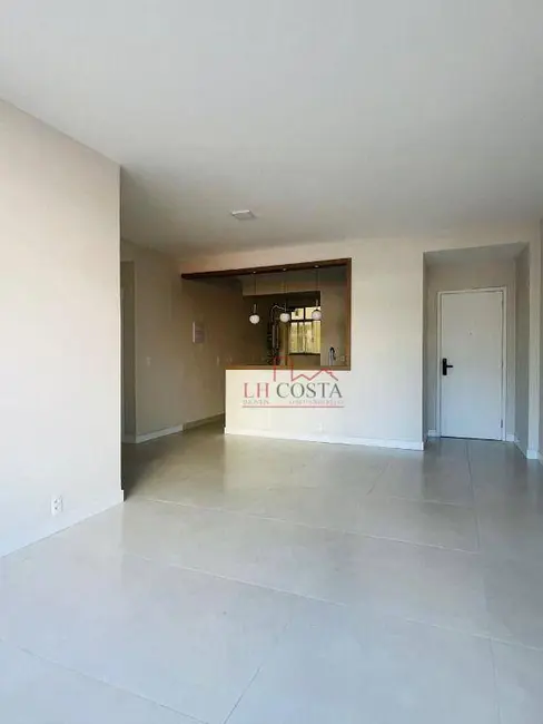 Apartamento com 3 quartos à venda, 104m2 em Icaraí, Niteroi - RJ - imagem 4 Foto 4 de Apartamento com 3 quartos à venda, 104m2 em Icaraí, Niteroi - RJ