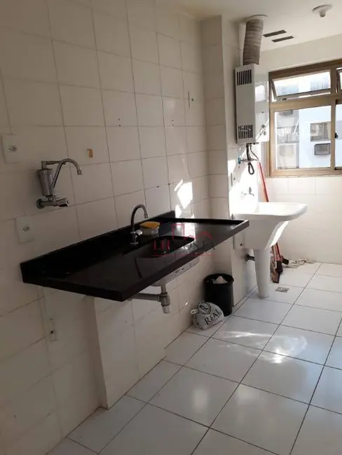 Apartamento com 2 quartos para alugar, 70m2 em Gragoatá, Niteroi - RJ - imagem 9 Foto 9 de Apartamento com 2 quartos para alugar, 70m2 em Gragoatá, Niteroi - RJ
