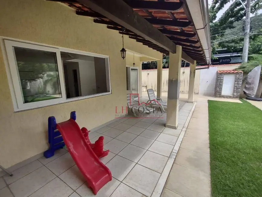 Casa com 6 quartos à venda, 360m2 em Piratininga, Niteroi - RJ - imagem 9 Foto 9 de Casa com 6 quartos à venda, 360m2 em Piratininga, Niteroi - RJ