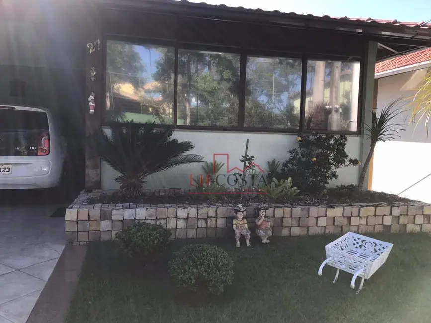 Casa de Condomínio com 3 quartos à venda, 360m2 em Sapê, Niteroi - RJ - imagem 3 Foto 3 de Casa de Condomínio com 3 quartos à venda, 360m2 em Sapê, Niteroi - RJ